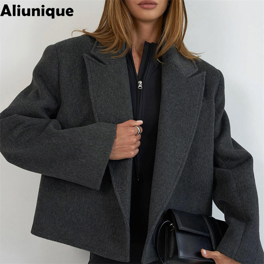 Street Fashion Winter 2026 - 2026 Autumn Winter Fashion Short Blazers