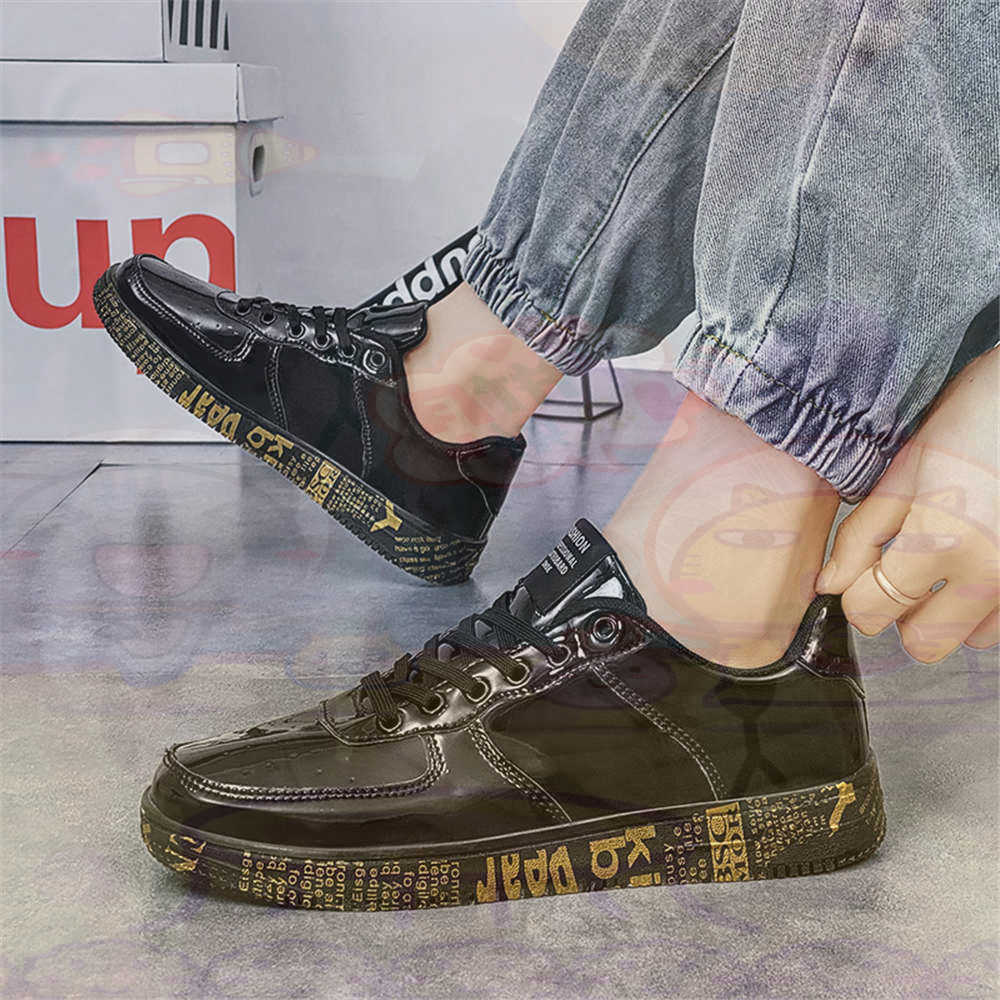Round Foot Size 45 Sneakers Wh - Street Fashion Vietnam review and price
