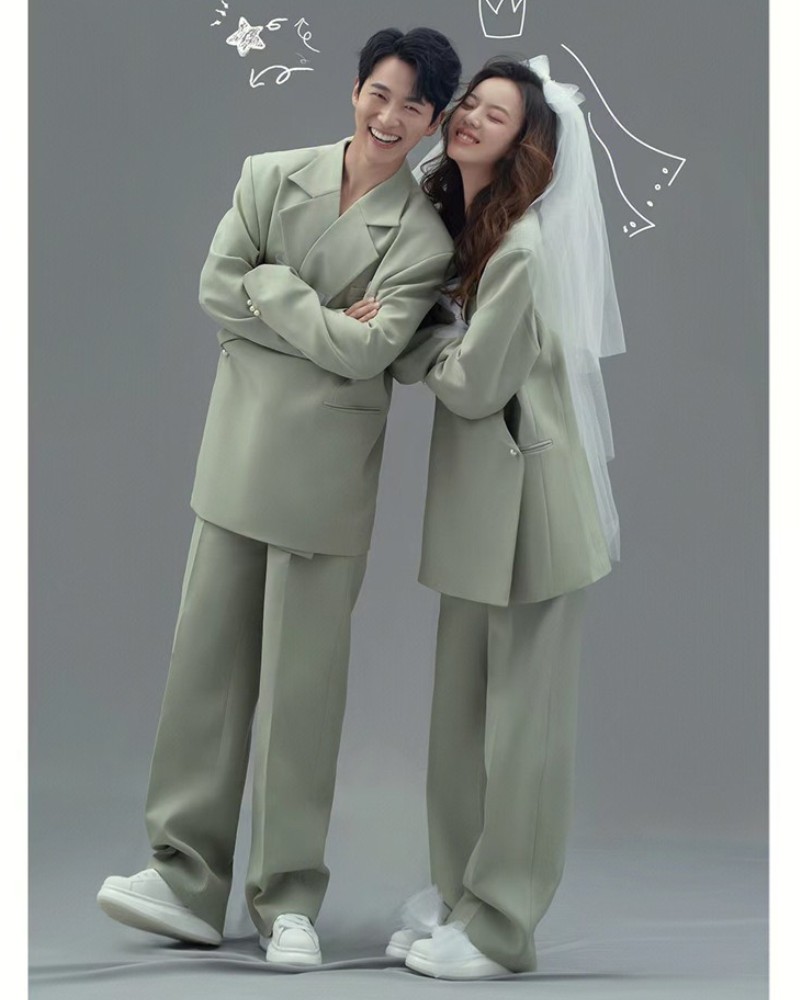 2023 New Fashion Couple Photog - Street Fashion Magazines review and price